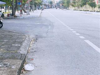 Cần bán gấp lô đất đẹp tại trung tâm hành chính quất lâm , 100m2, mt 5m
