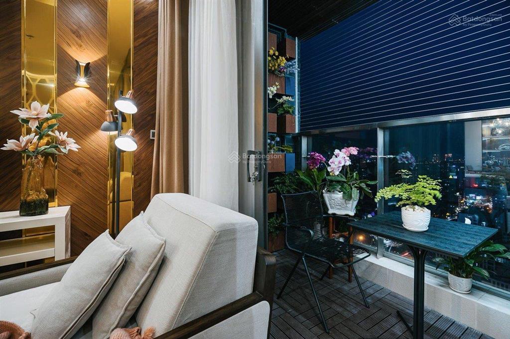 Cho thuê 2 phòng ngủ, tầng 20, tòa s2, vinhomes skylake phạm hùng