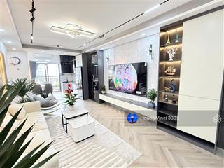Tôi cần bán ch 3n, 120m2 tòa goldenland. căn góc sẵn đồ, sổ đỏ. bc đông nam.  0813 443 ***