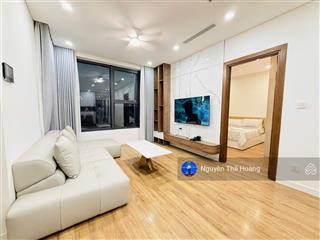 Giá chuẩn, bán ch 3n  2wc 85.5m2 tòa legend. tầng trung bc thoáng mát, full đồ đẹp.  0813 443 ***