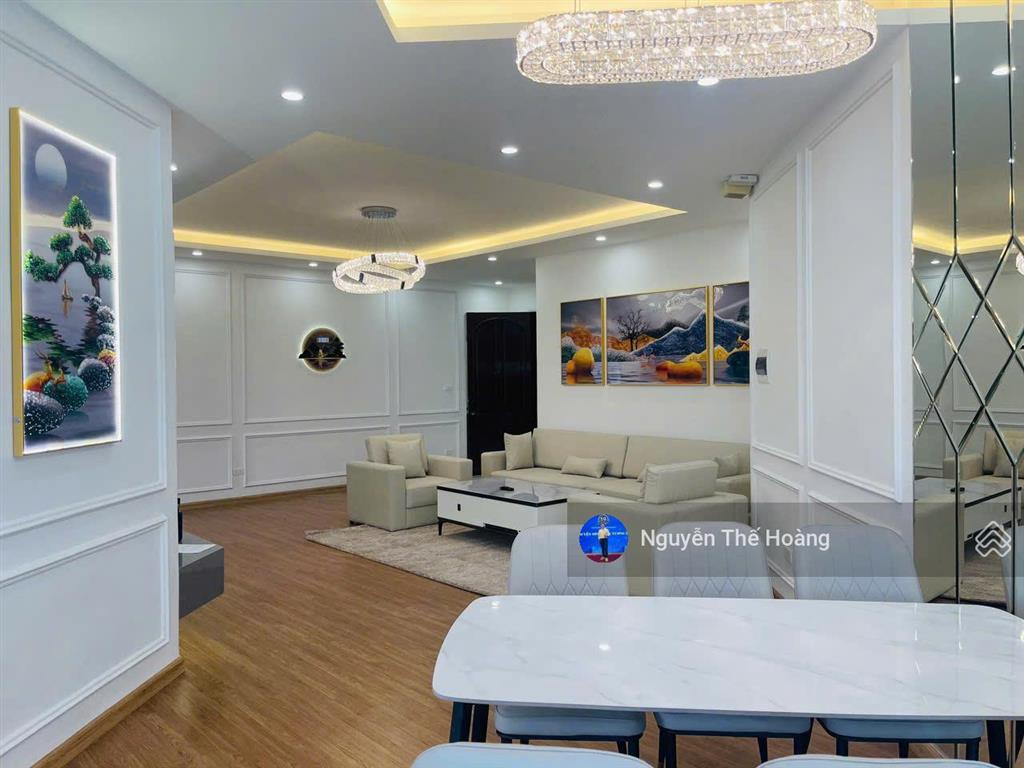 Gia đình cần bán ch 2n  2wc 116m2 tòa 17t. tầng trung bc đông bắc mát mẻ, nhà sẵn đồ, sổ đỏ sẵn