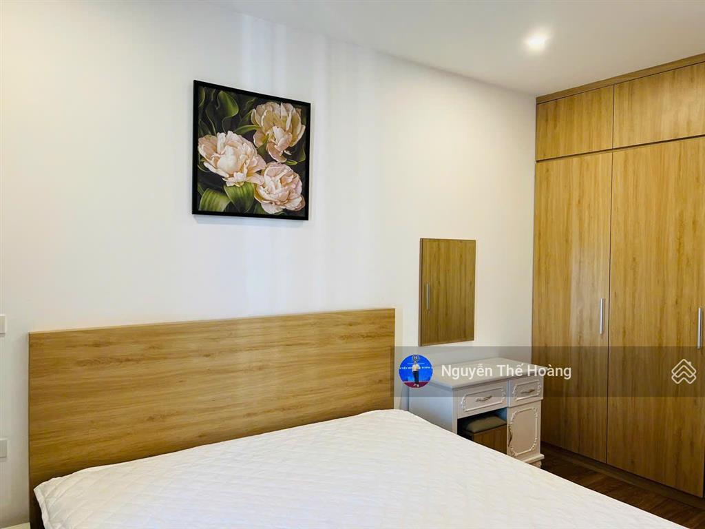 Chính chủ bán ch 75m2, 2n  2wc tòa terra. tầng trung bc thoáng, view đẹp. nhà sẵn đồ, giá 6 tỷ 4