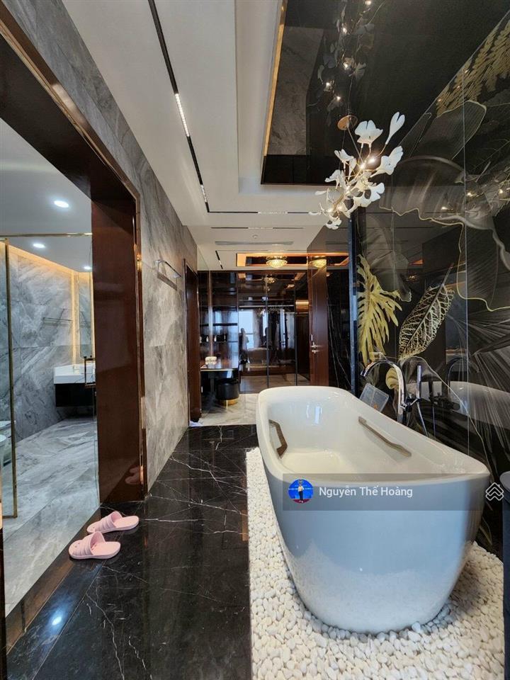 Bán căn penhouse cao cấp tòa kosmo tây hồ, nơi sống lí tưởng với full đồ cao cấp, view hồ tuyệt đẹp