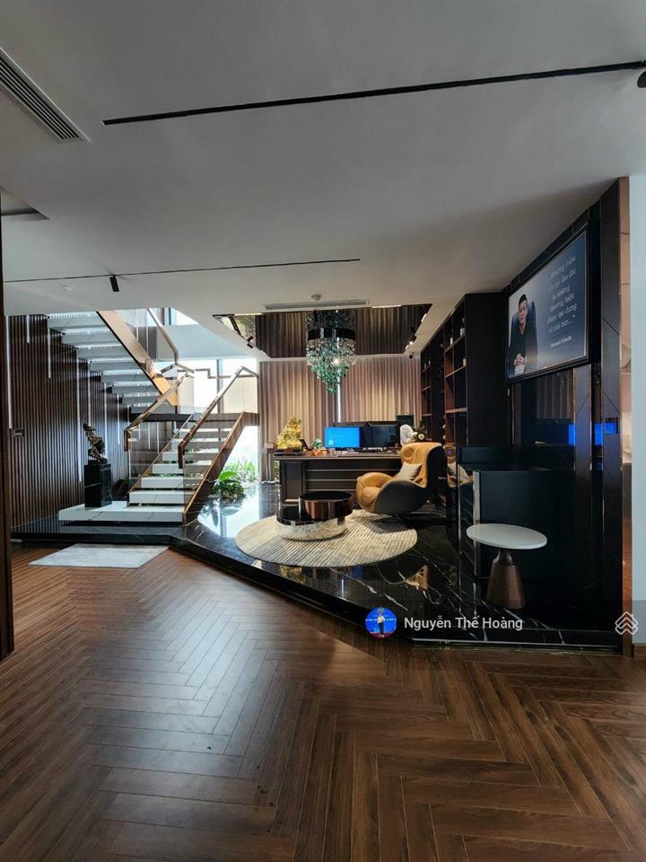 Bán căn penhouse cao cấp tòa kosmo tây hồ, nơi sống lí tưởng với full đồ cao cấp, view hồ tuyệt đẹp