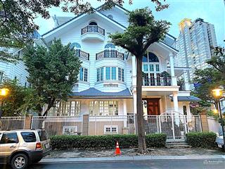 Biệt thự thành phố giao lưu, bắc từ liêm, 2 mt, vài ô tô tránh, vỉa hè, kinh doanh, 250 m2, 69,9 tỷ