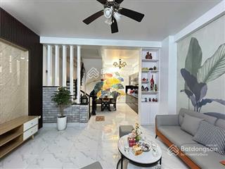 Bán nhà phú đô, nam từ liêm, nhà đẹp dân xây, 2 thoáng, nội thất đẹp, ô tô gần, 35 m2  6,5 tỷ