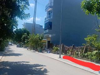 Bán đất phân lô dịch vụ trôi hoài đức  67,7m2