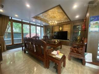 Bán biệt thự sân vườn nguyễn sơn long biên, gara ô tô, dt 215m2  chỉ 40 tỷ