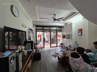 Bán nhà đẹp ngọc thụy long biên, dân xây chắc chắn, dt 44m2 chỉ hơn 5 tỷ