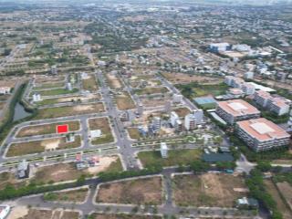 Giá giảm sâu  fpt 102m2 giá 3,55 tỷ   0898 242 ***