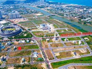 Cạnh fpt complex  105m2 hướng nam giá tốt chỉ 4,2 tỷ