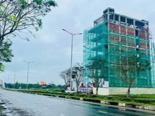 Mặt tiền trần quốc vượng  đối diện fpt complex  siêu phẩm góc 185m2