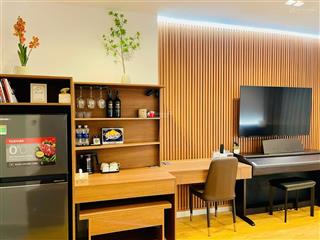 Toàn bộ căn hộ hiện đại, tầng cao cho thuê tại gần cổng sân bay tân sơn nhất (800 mét)