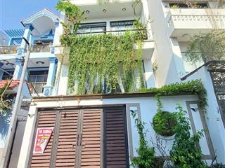 Cô 8 cần bán nhà sương nguyệt ánhphạm ngũ lãoq1 cho thuê 29tr/th. dt 83,7m2/ 4tỷ85 gần cv tao đàn