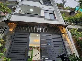 Kẹt tiền bán nhà nguyễn duy dươngp4quận 10 giá 3tỷ33/ 81,5m2 gần bệnh viện hoà hảo, cho thuê 23tr