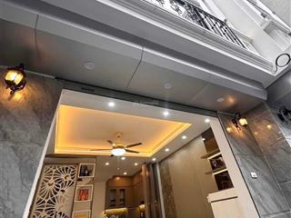 Bán gấp nhà riêng tại xuân la, 7,75 tỷ, 31m2, 3pn, 4wc, 5 tầng