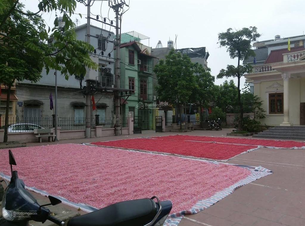 Cần bán mảnh đất ko sổ có nhà 1,5 tầng đang cho thuê 4tr ngay gần nhà văn hoá xóm án triều khúc