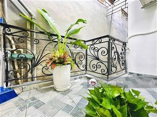 Bán nhà riêng tại đường giáp bát, hoàng mai, hà nội, giá tốt 5,8 tỷ, 25m2