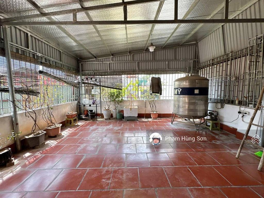 Hiếm nhỉnh 3 tỷ phố hồng mai  hai bà trưng  nhà dân xây  lô góc  sáng thoáng