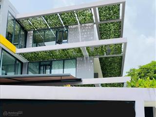 Biệt thự compound ngay trần não  quận 2  dt 10x20m  3 tầng  giá 35 tỷ