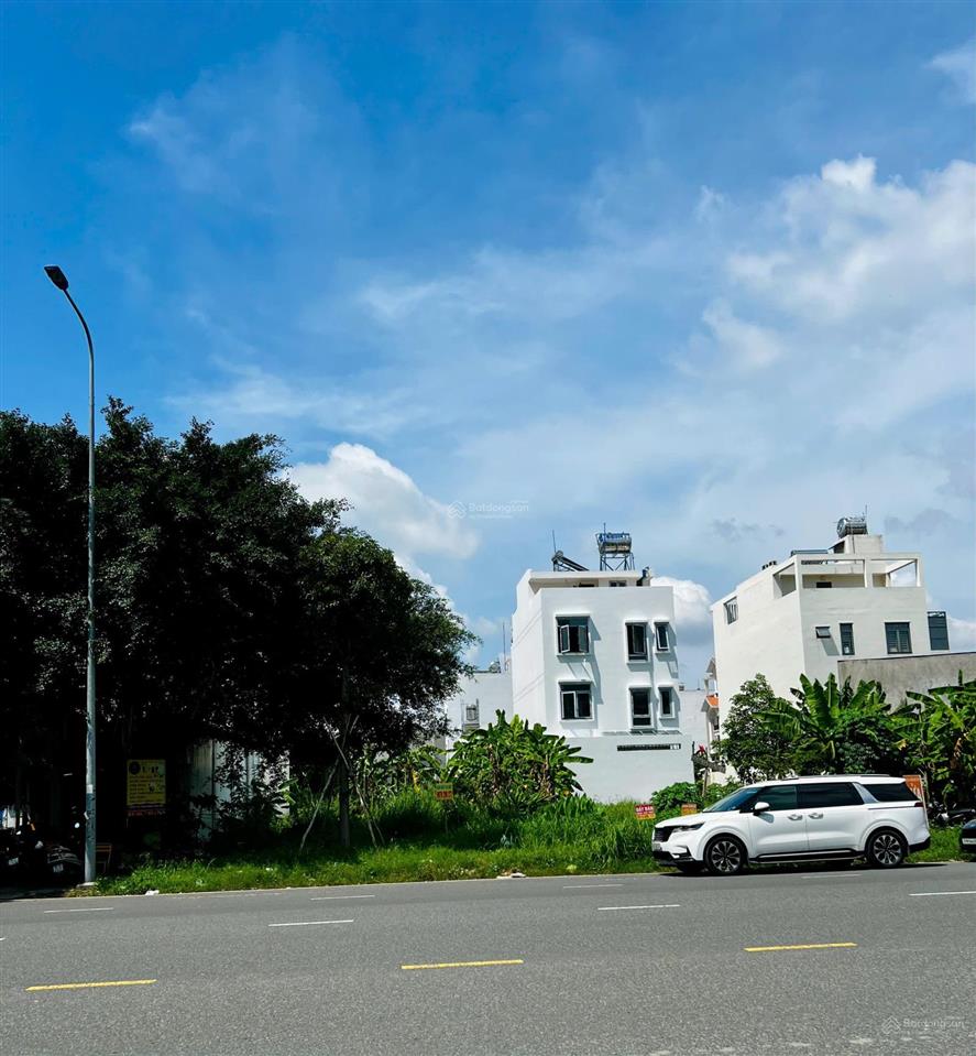 Góc 2 mặt tiềndự án huy hoàng,q2dt 10x20mctxd hầm 6 tầnggiá 43 tỷ
