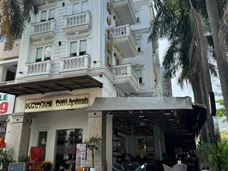 Bán khách sạn ngay phạm thái bường,q7dt 8x19 hầm 5 lầu,hđt 170trgiá 58 tỷ