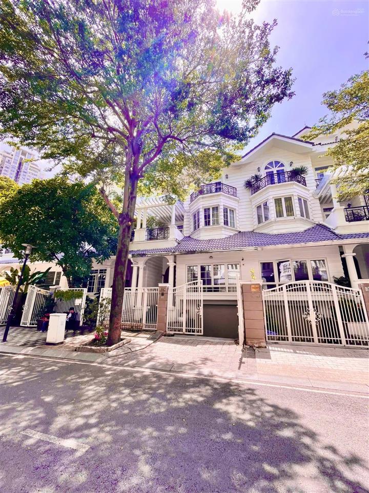 Villa sài gòn pearl nguyễn hữu cảnhhầm 3 tầnggiá 89 tỷ