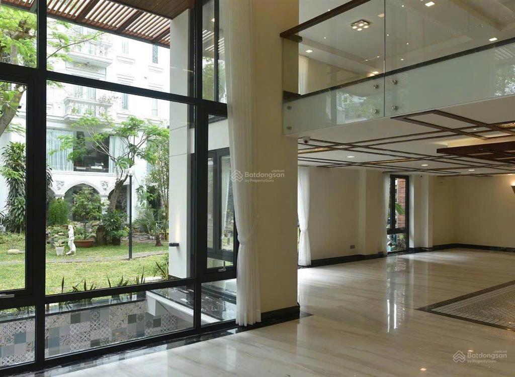 Dinh thự siêu đẹp quốc hương, quận 2  dt 20mx30 600m2  3 tầng