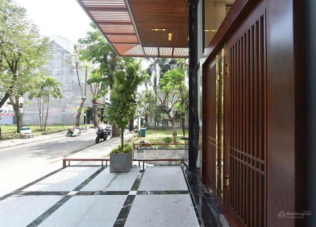 Dinh thự siêu đẹp quốc hương, quận 2  dt 20mx30 600m2  3 tầng