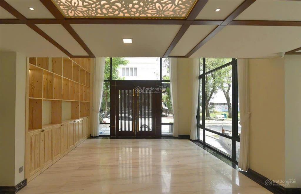 Dinh thự siêu đẹp quốc hương, quận 2  dt 20mx30 600m2  3 tầng