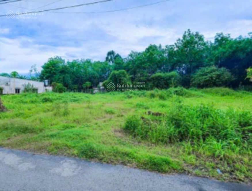 Bán khu đất 2300m2 giá 25,7 tỷ ngay cổng ra vào khu công nghiệp chuẩn bị làm