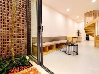 Siêu phẩm chữa lành hẻm ô tô 35m 2 tầng đúc nhà mới vào ở ngay tại hàng xanh chỉ 4.95 tỷ!