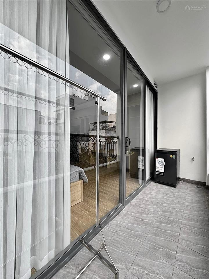 Hiếm trống || căn hộ tone gỗ ấm cúng  ban công rộng  khu chợ thảo điền  không ngập, slot ô tô