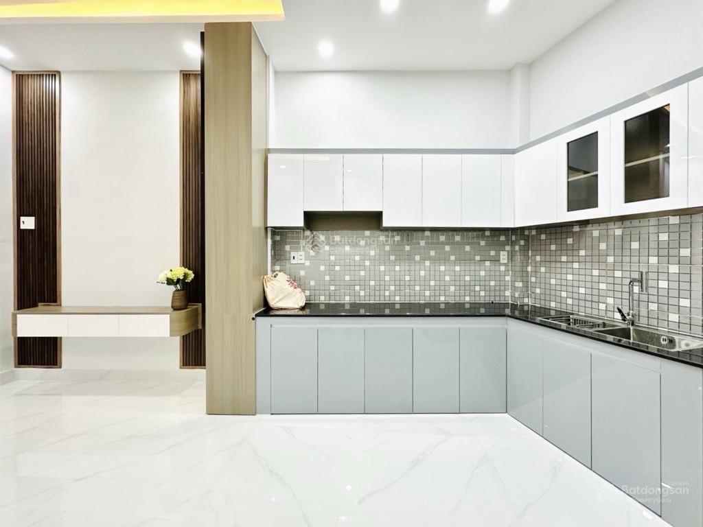 Bán gấp nhà ngô tất tố giáp city garden, 3tầng,4pn.khu vực nhiều tiện ích xung quanh giá nhỉnh 5tỷ