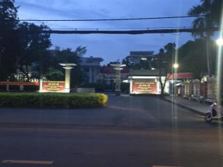 Giá siêu hời! chỉ 9,5 tỷ lô góc 634m2 (300m2 thổ cư) hẻm xe hơi nguyễn bình, phú xuân, nhà bè