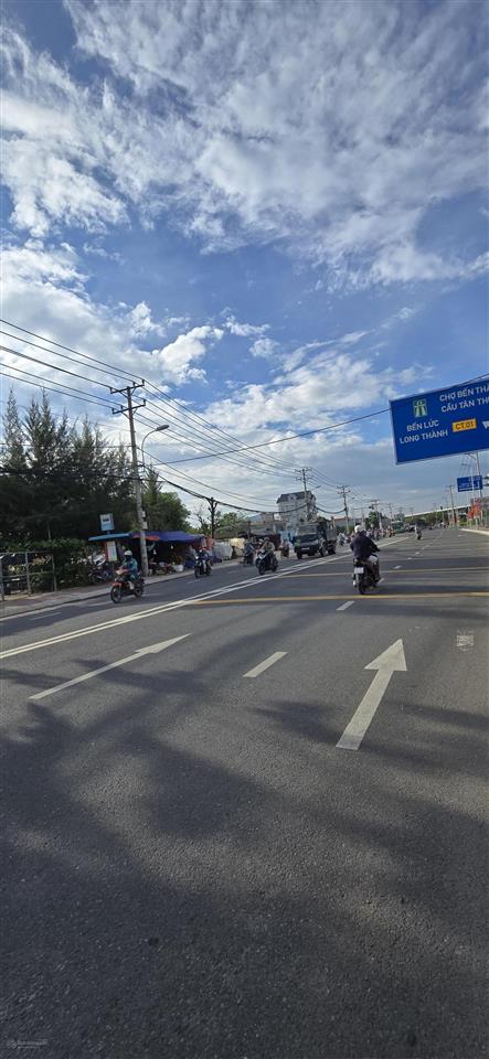 Chỉ 4,2 tỷ lô góc 2 mặt tiền 134 m2 hẻm xe hơi nguyễn văn tạo, long thới, nhà bè