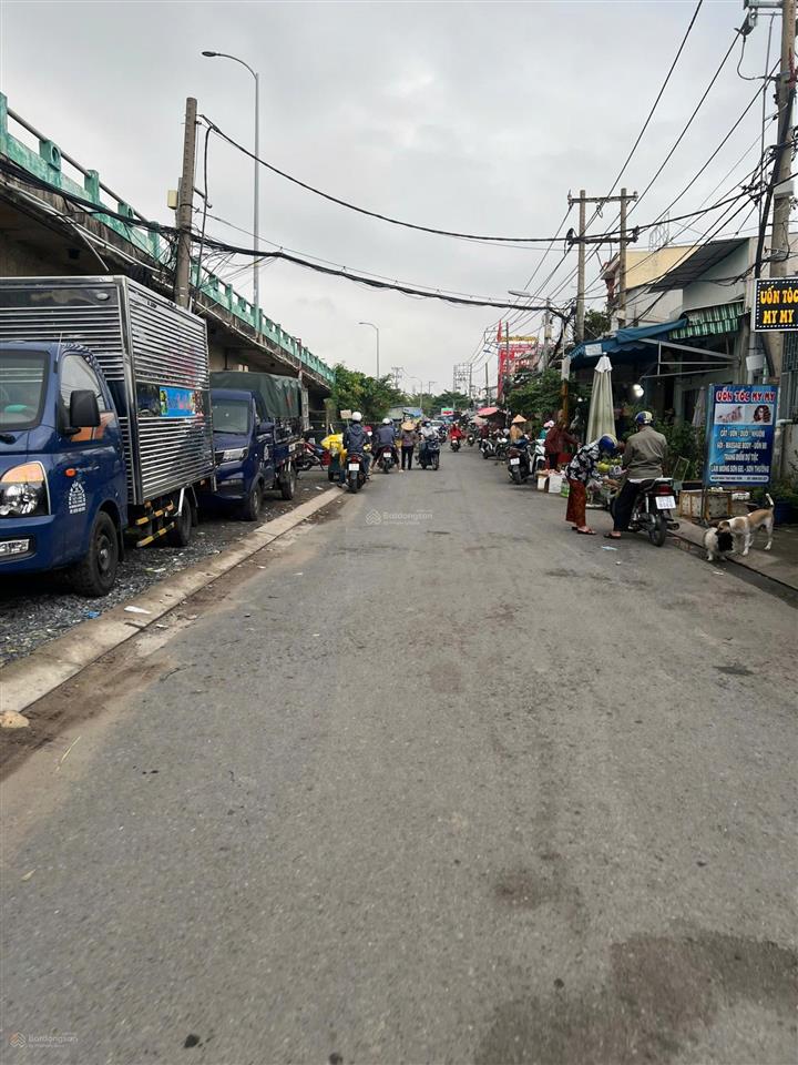 Chỉ 2,5 tỷ lô đất vuông vức 106m2 cạnh chợ đ. nguyễn văn tạo, hiệp phước, nhà bè