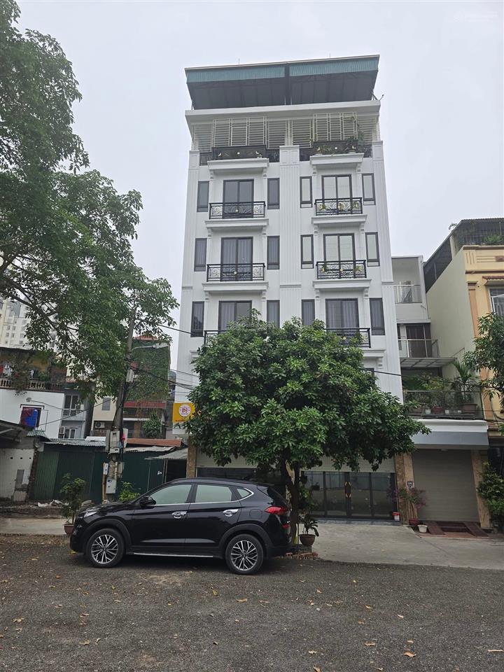 Chỉ 42 tỷ nhà hiếm mặt phố nguyễn hoàng 85m2 7t mt 5 thông sàn thang, vỉa hè đá bóng. 8 làn xe chạy