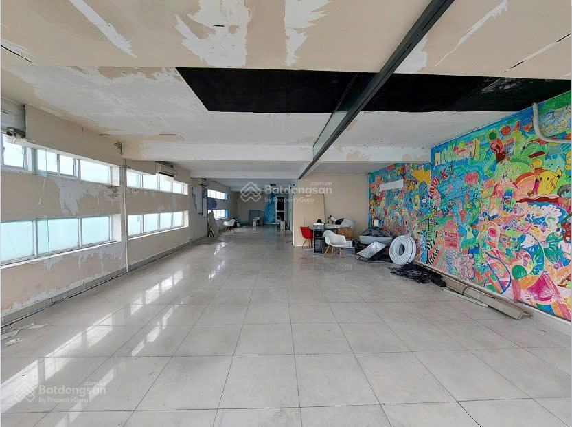 Tòa nhà 54 đường c1, phường 13 tân bình lầu 6 diện tích 101.25 m2 và các sàn nhỏ khác