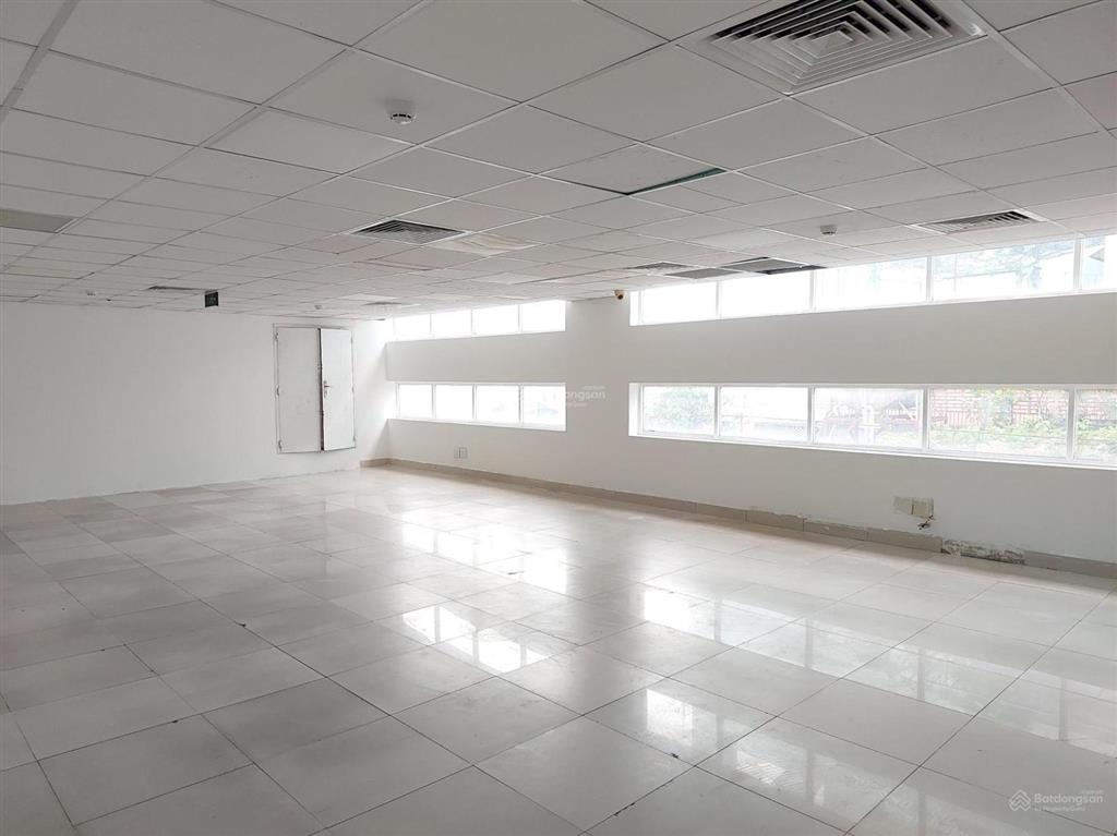 Tòa nhà 54 đường c1, phường 13 tân bình lầu 6 diện tích 101.25 m2 và các sàn nhỏ khác