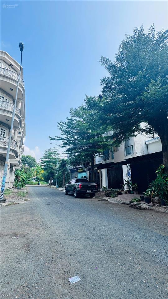 Bán lô đất 90m2  9,4 tỷ kdc nam long  đỗ xuân hợp. đất sổ riêng
