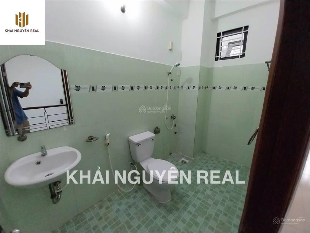 Bán nhà 4 lầu mặt tiền kinh doanh  đường rộng 30m kdc khang điền  đỗ xuân hợp
