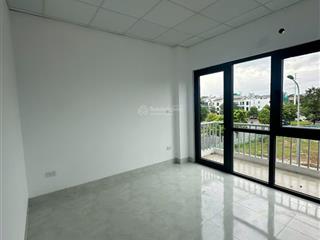 Chính chủ cho thuê nhà 110m2*3 tầng, đường trịnh văn bô, đường ô tô tránh nhau, cho thuê lâu dài