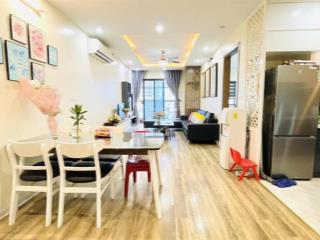 Có slot ô tô. cho thuê căn hộ cao cấp 90 nguyễn tuân, 3 ngủ full đồ đẹp giá chỉ 18tr/tháng