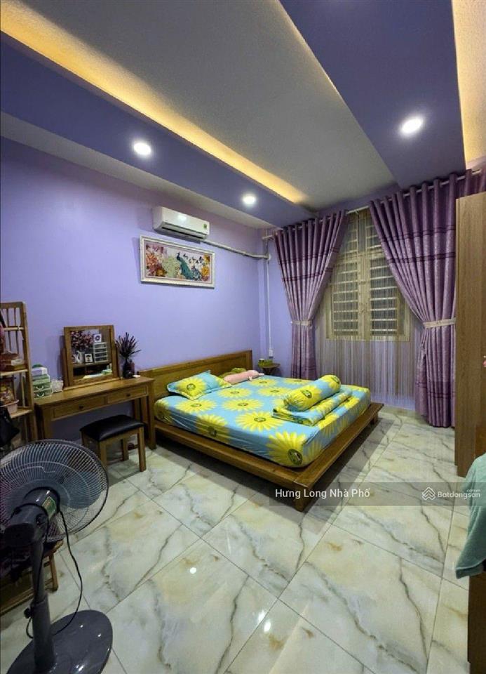 Nhà 4t  mới đẹp  gần chợ nhị thiên đường  bến xe quận 8  dt 60m2  giá nhỉnh 6 tỷ.