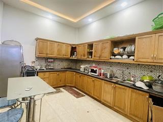 Bán nhà quận 7 hẻm xe tải chánh 8m 165m2 ngang lớn 6m sổ vuông kdc hiện hữu dòng tiền 20tr nhỉnh 13