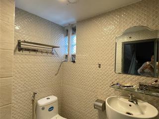 Bán nhà quận 8, dương bá trạc, 71m2 5 tầng 6 phòng ngủ wc khép kín xe tải chánh , nhỉnh 9 tỷ