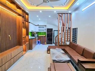  bán nhà thuỵ khuê, sát phố, 31m2, 8.2 tỷ.