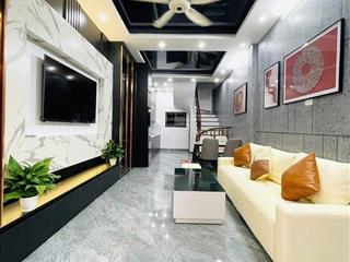 Bán nhà xuân đỉnh, 41m2, 9.6 tỷ, chủ gửi bán gấp, cần tiền về quê  giá thương lượng sâu.