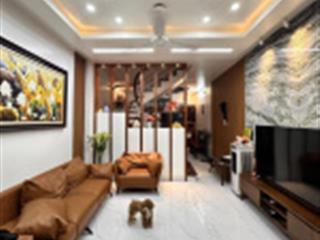 Bán nhà xuân đỉnh, 6 tầng đẹp, full nội thất, 10m ô tô, sát phố, 32m2, 8.2 tỷ.